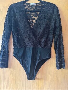 Black Lace Wrap V-Neck Long Sleeve Bodysuit